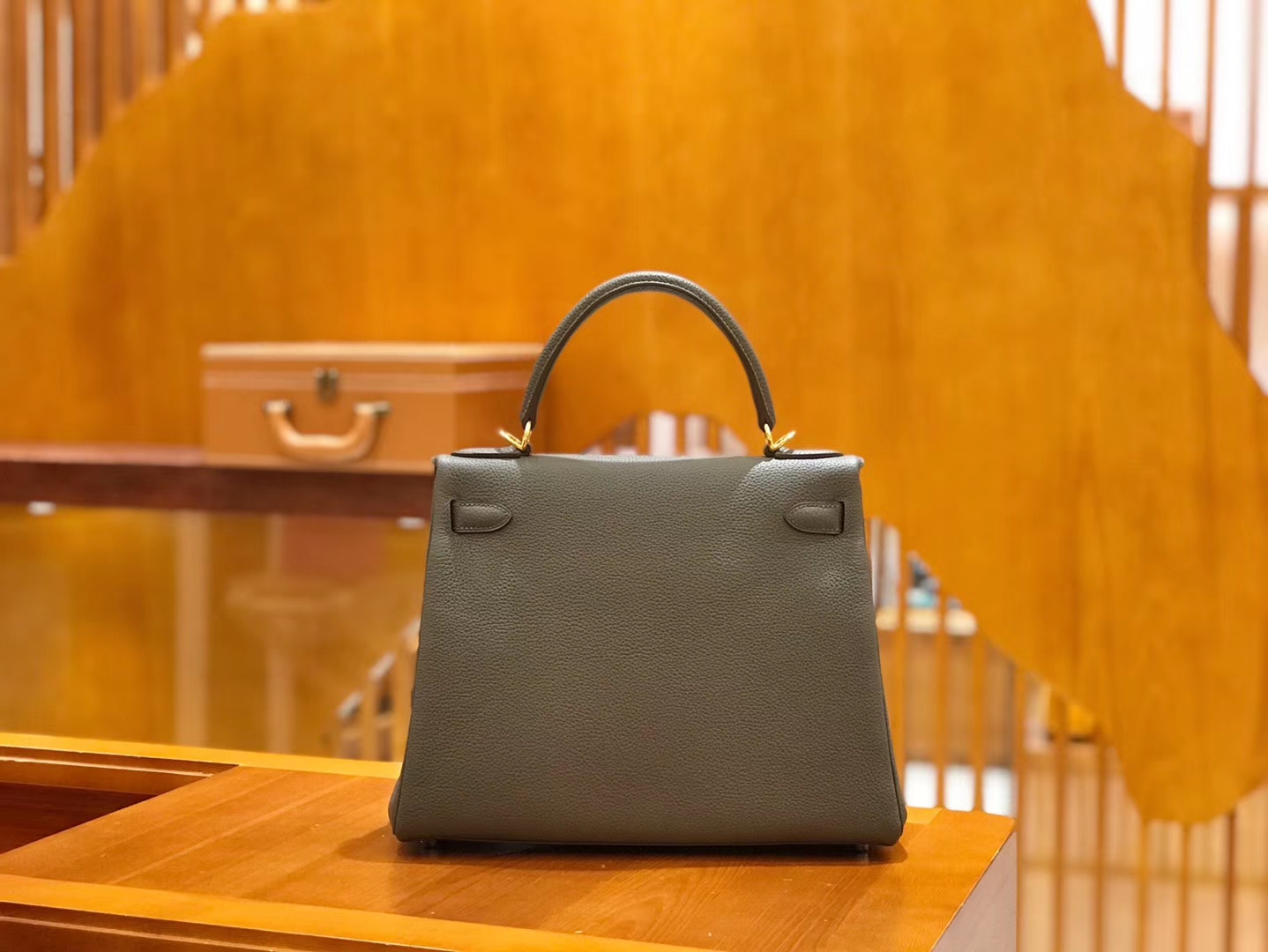Hermès（爱马仕）Kelly 28cm togo 牛皮 锡器灰 金扣 全手工缝制 现货