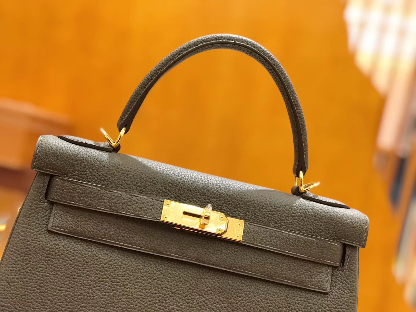 Hermès（爱马仕）Kelly 28cm togo 牛皮 锡器灰 金扣 全手工缝制 现货