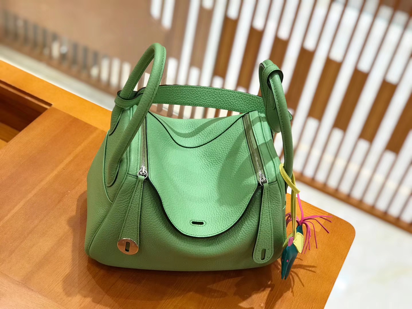 Hermès（爱马仕）Lindy 26cm togo 牛油果绿 全手工缝制 现货