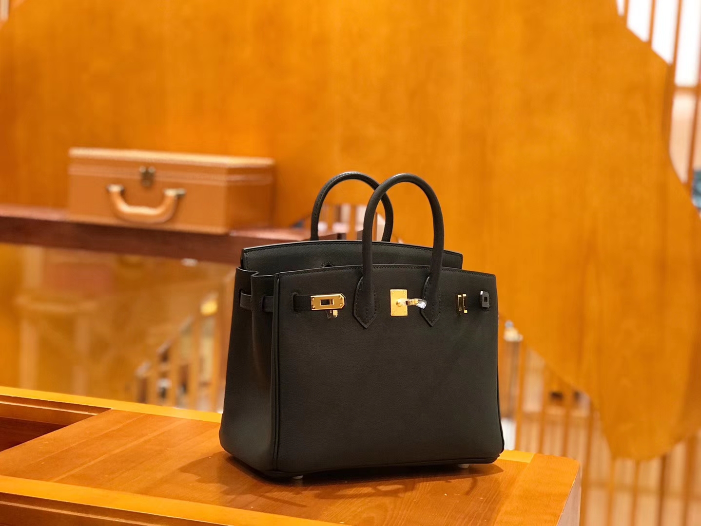 Hermès（爱马仕）Birkin 25cm swift 牛皮 经典黑 金扣 全手工缝制