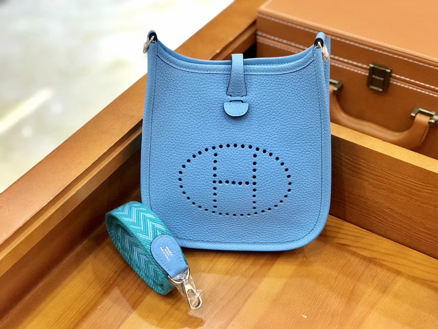 Hermès（爱马仕）Evelyne 伊芙琳 16cm 北方蓝 全手工缝制