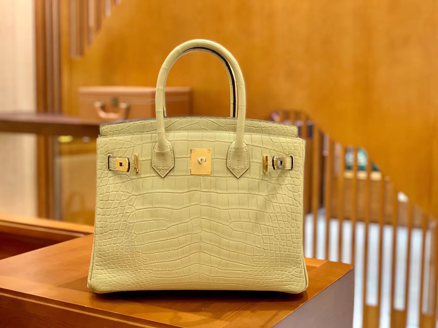 Hermès（爱马仕）Birkin 30cm 雾面 尼罗鳄鱼皮 奶昔黄 金扣 全手工缝制