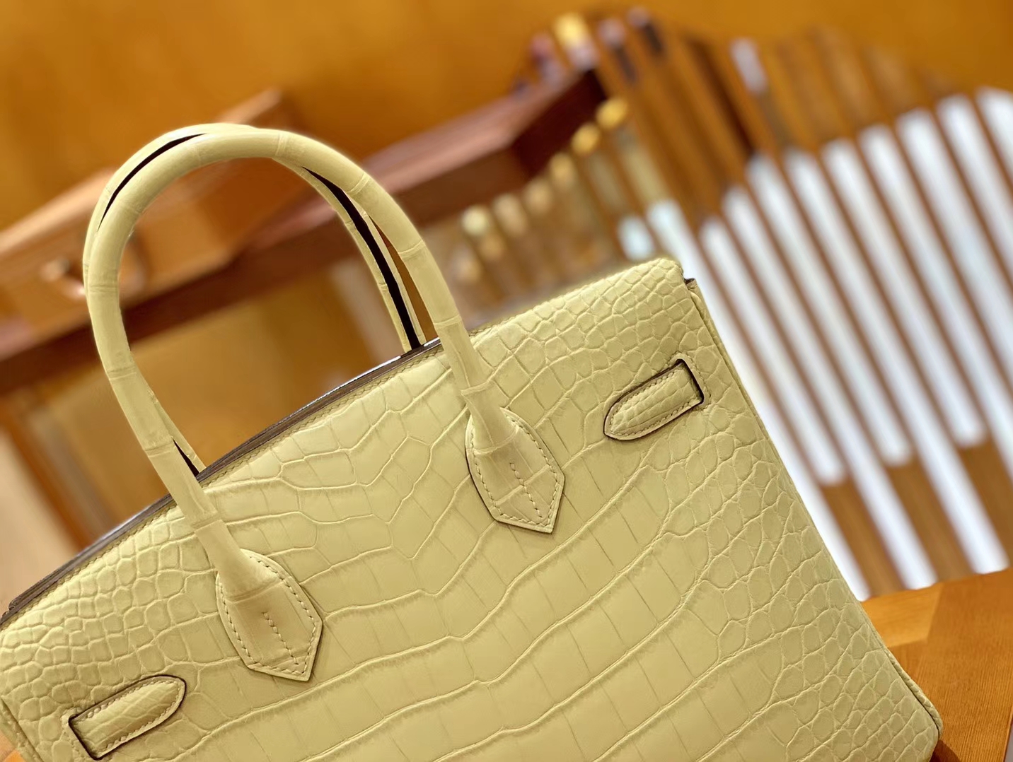 Hermès（爱马仕）Birkin 30cm 雾面 尼罗鳄鱼皮 奶昔黄 金扣 全手工缝制