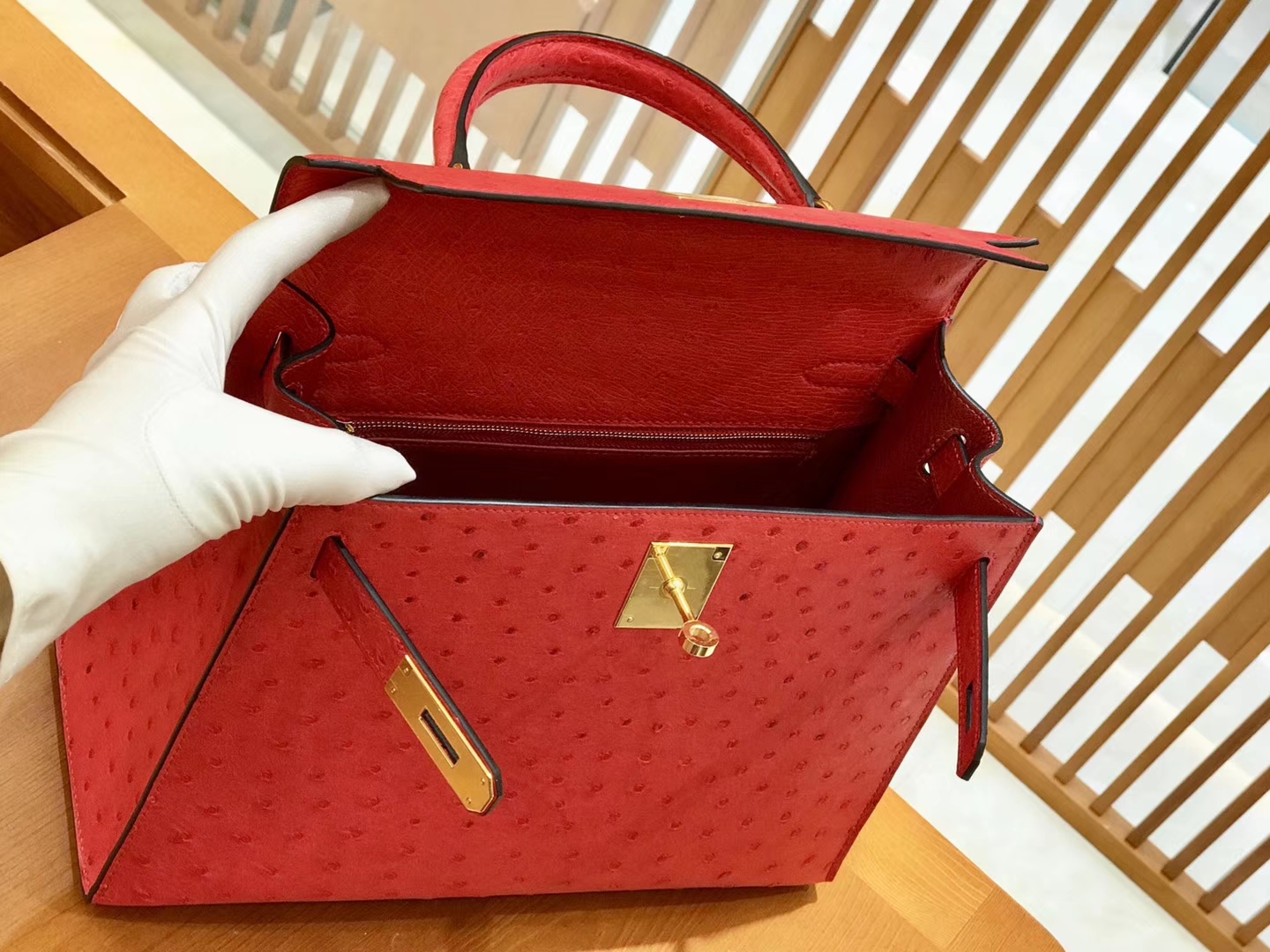 Hermès（爱马仕）Kelly 28cm 爱心红 金扣 鸵鸟皮 全手工缝制