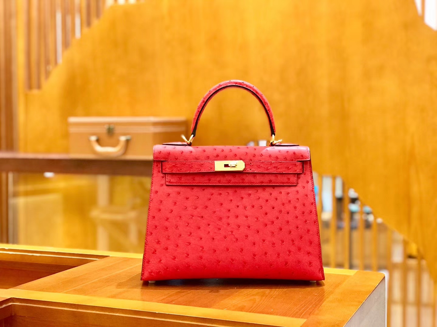 Hermès（爱马仕）Kelly 28cm 爱心红 金扣 鸵鸟皮 全手工缝制