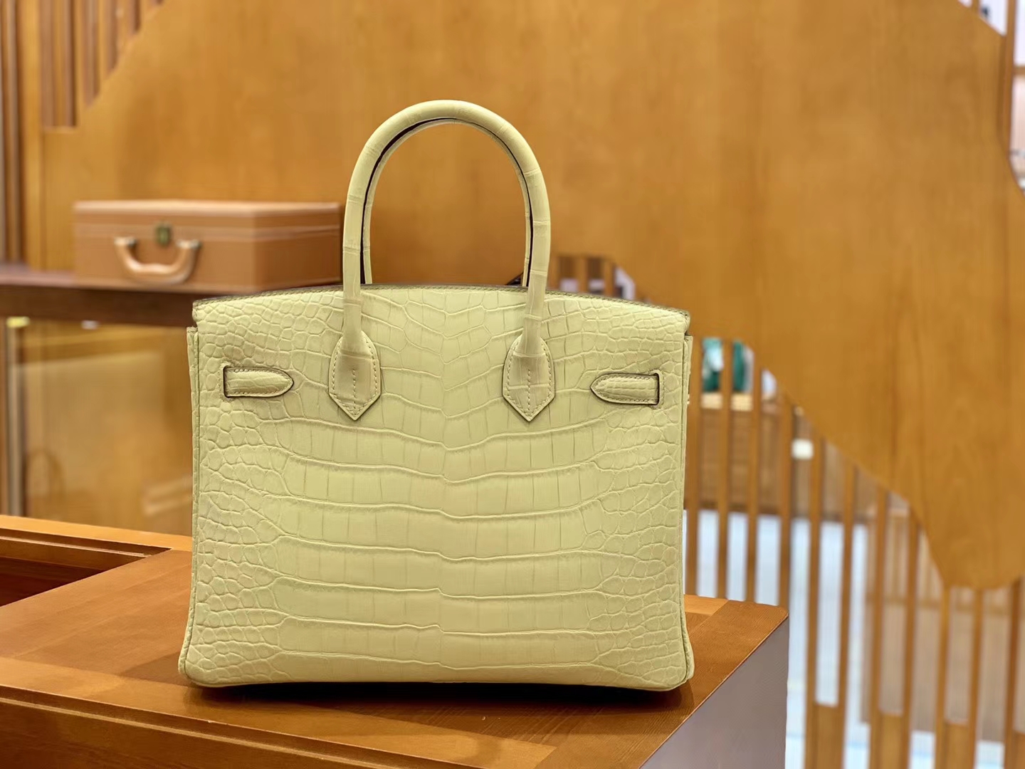 Hermès（爱马仕）Birkin 30cm 雾面 尼罗鳄鱼皮 奶昔黄 金扣 全手工缝制