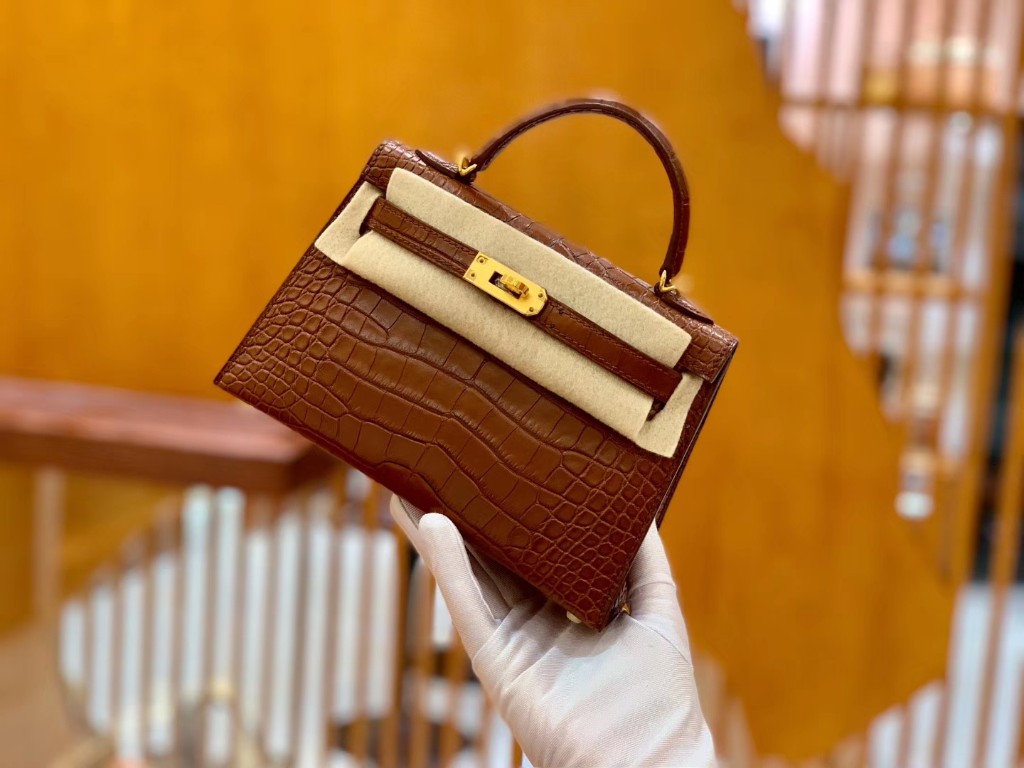 Hermès（爱马仕）迷你2代 19cm 蜜糖棕 金扣 美洲雾面 鳄鱼皮 全手工缝制