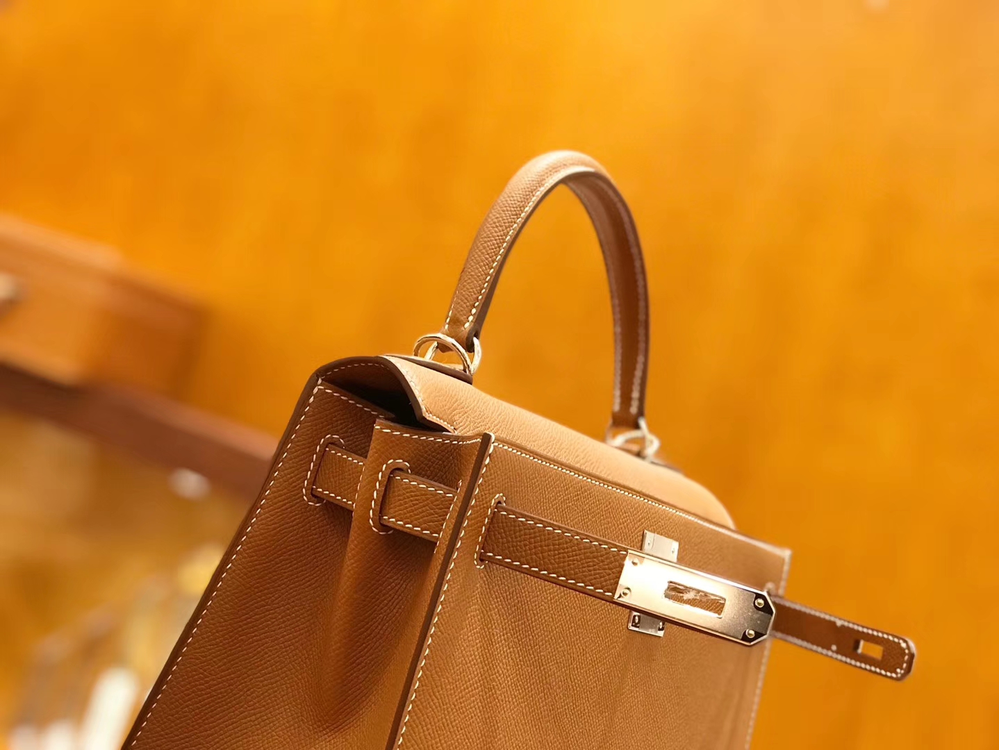 Hermès（爱马仕）Kelly 28cm 金棕色 银扣 掌纹牛皮 全手工缝制 现货