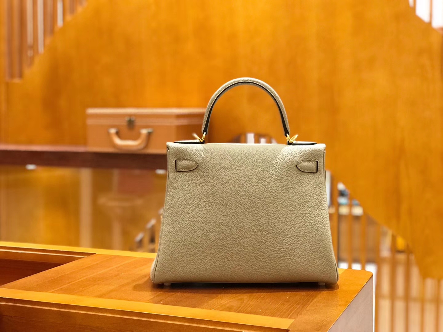 Hermès（爱马仕）Kelly 28cm togo 牛皮 斑鸠灰 金扣 全手工缝制 现货