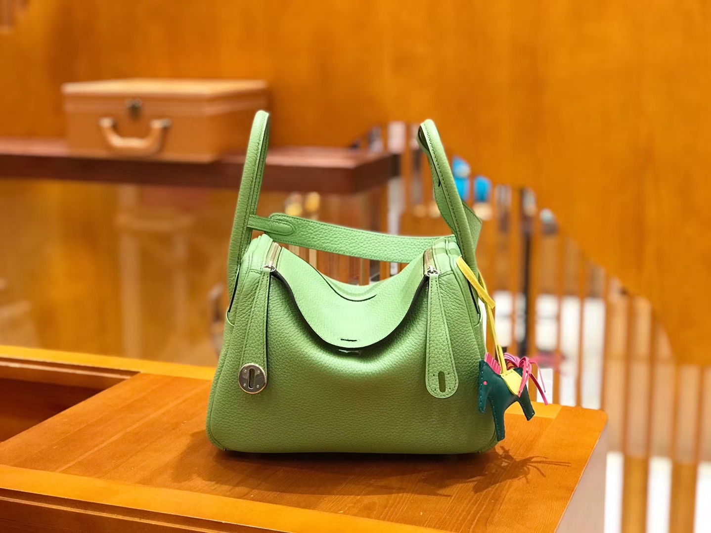 Hermès（爱马仕）Lindy 26cm togo 牛油果绿 全手工缝制 现货