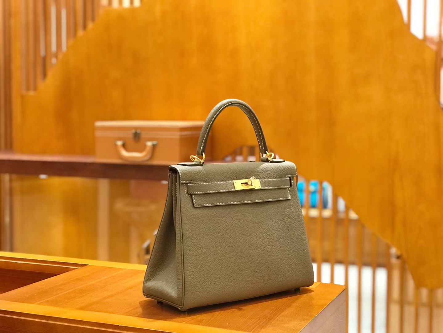 Hermès（爱马仕）Kelly 28cm togo 牛皮 大象灰 金扣 全手工缝制 现货