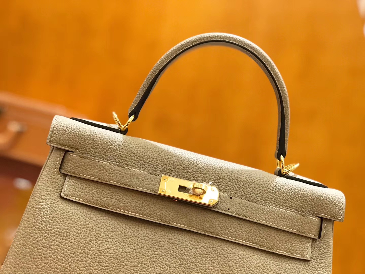 Hermès（爱马仕）Kelly 28cm togo 牛皮 斑鸠灰 金扣 全手工缝制 现货