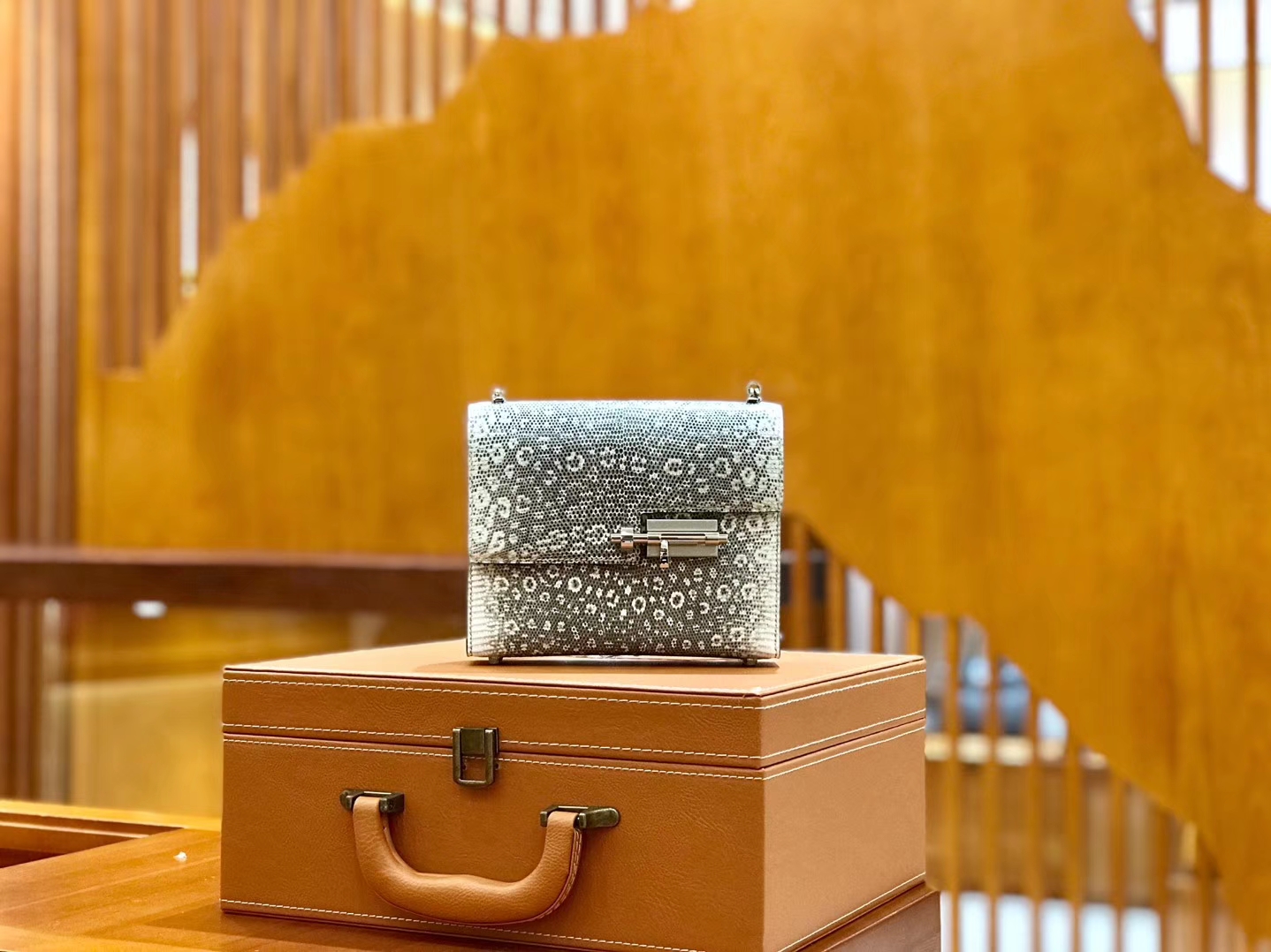 Hermès（爱马仕）Verrou 机关枪 17cm 蜥蜴皮 原色 顶级版本 高订现货