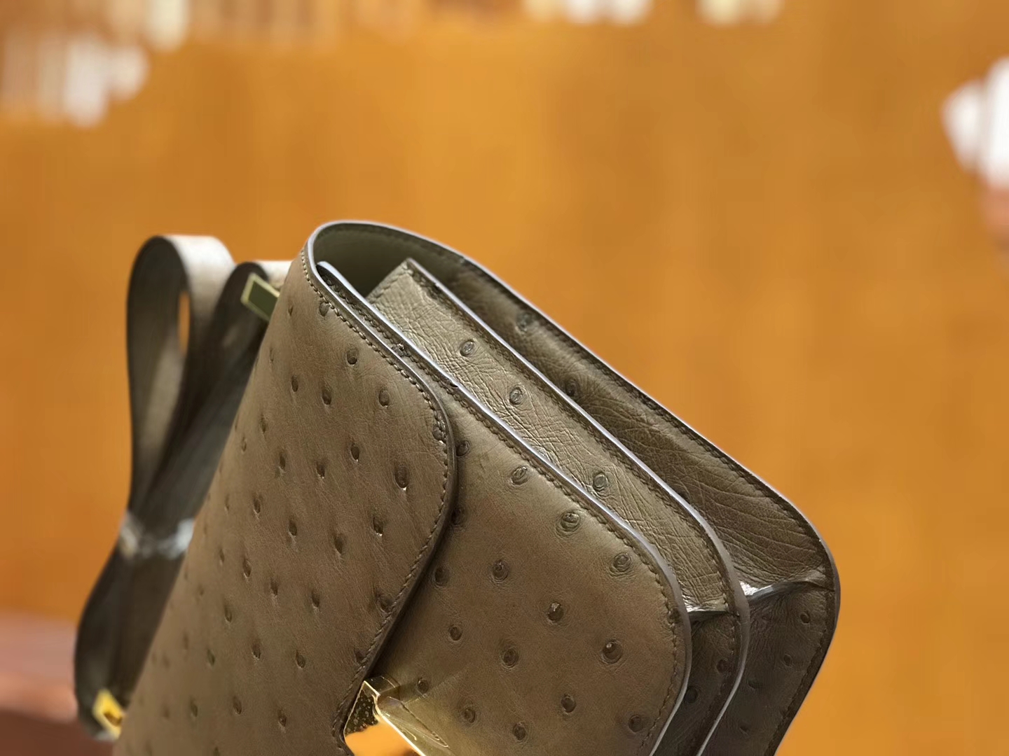 Hermès（爱马仕）Constance 18cm 鸵鸟皮 大象灰 金扣 全手工缝制 现货