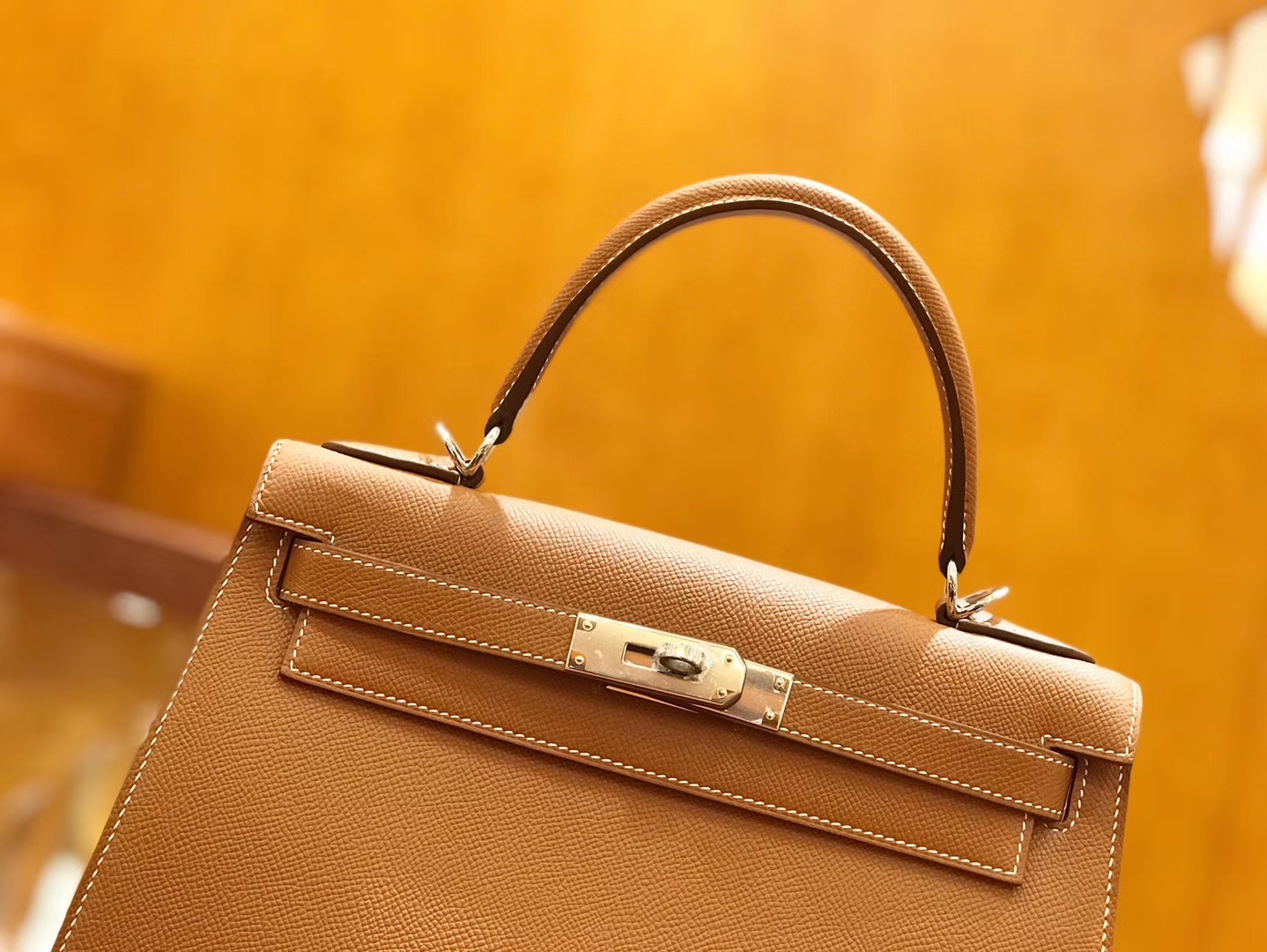 Hermès（爱马仕）Kelly 28cm 金棕色 银扣 掌纹牛皮 全手工缝制 现货