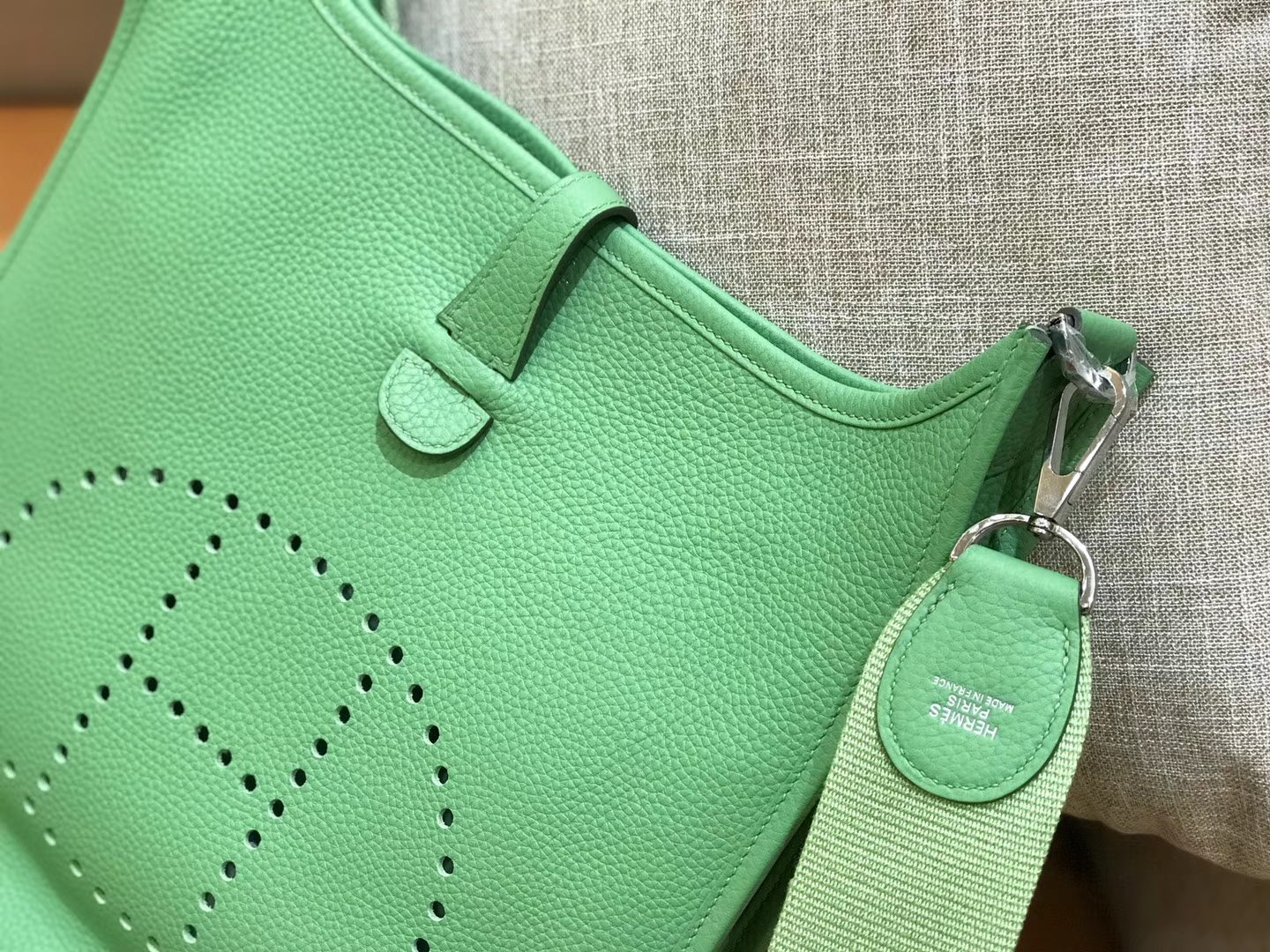 Hermès（爱马仕）Evelyne 伊芙琳 牛油果 Togo牛皮 全手工缝制 29cm