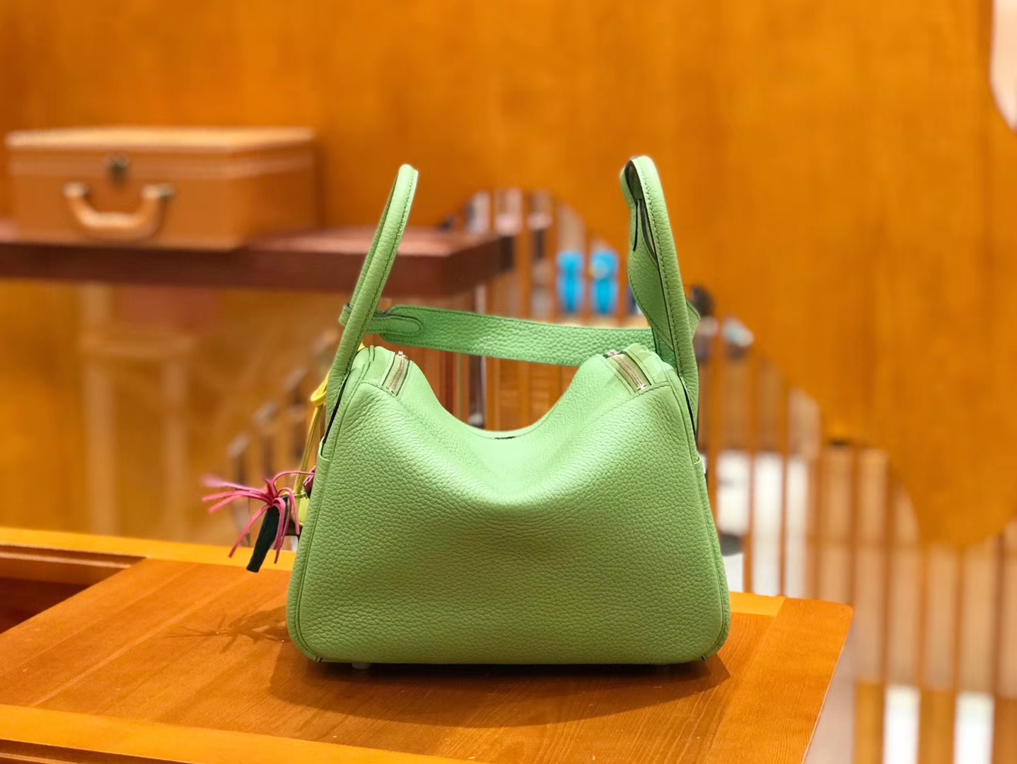 Hermès（爱马仕）Lindy 26cm togo 牛油果绿 全手工缝制 现货