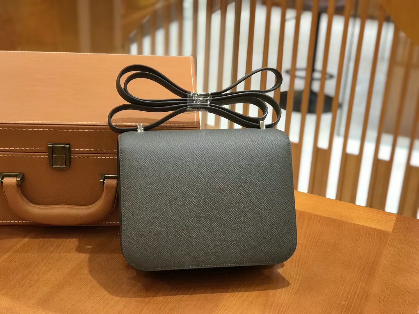 Hermès（爱马仕）Constance 18cm Epsom牛皮 锡器灰 银扣 全手工缝制 现货