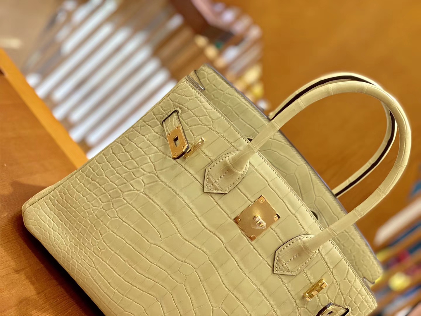 Hermès（爱马仕）Birkin 30cm 雾面 尼罗鳄鱼皮 奶昔黄 金扣 全手工缝制