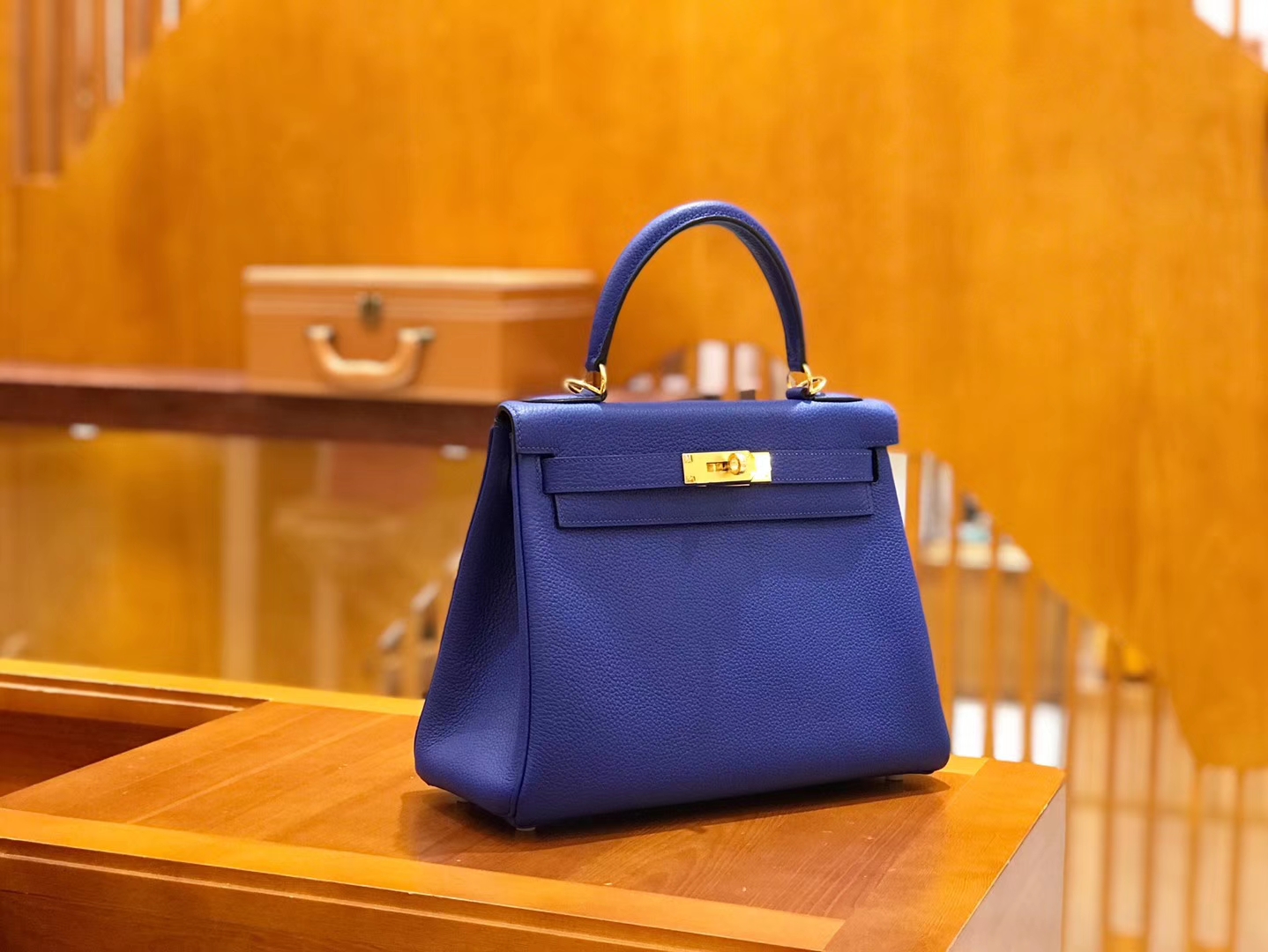 Hermès（爱马仕）Kelly 28cm togo 牛皮 电光蓝 金扣 全手工缝制 现货