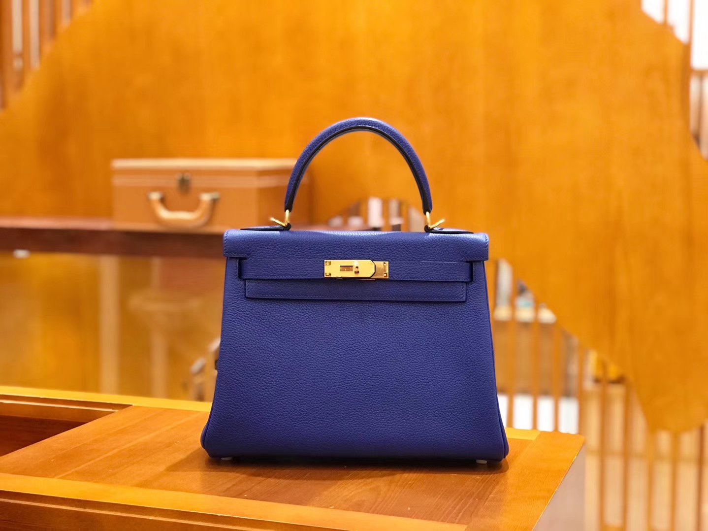 Hermès（爱马仕）Kelly 28cm togo 牛皮 电光蓝 金扣 全手工缝制 现货