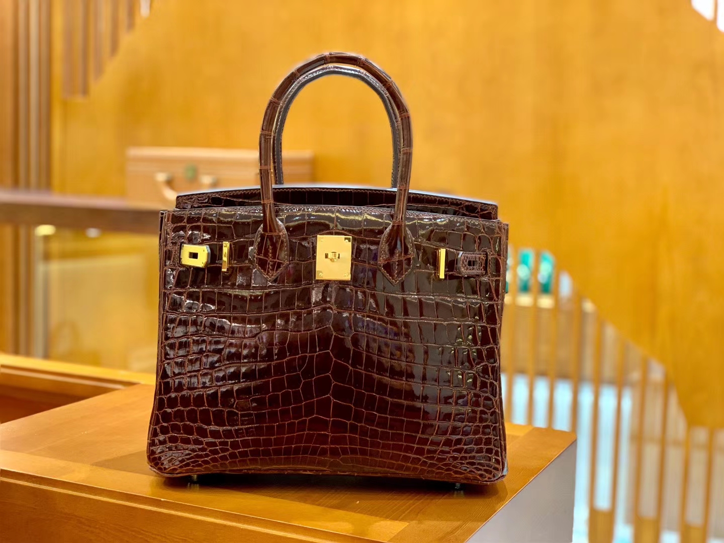 Hermès（爱马仕）Birkin 30cm 尼罗鳄鱼皮 板栗棕 金扣 全手工缝制