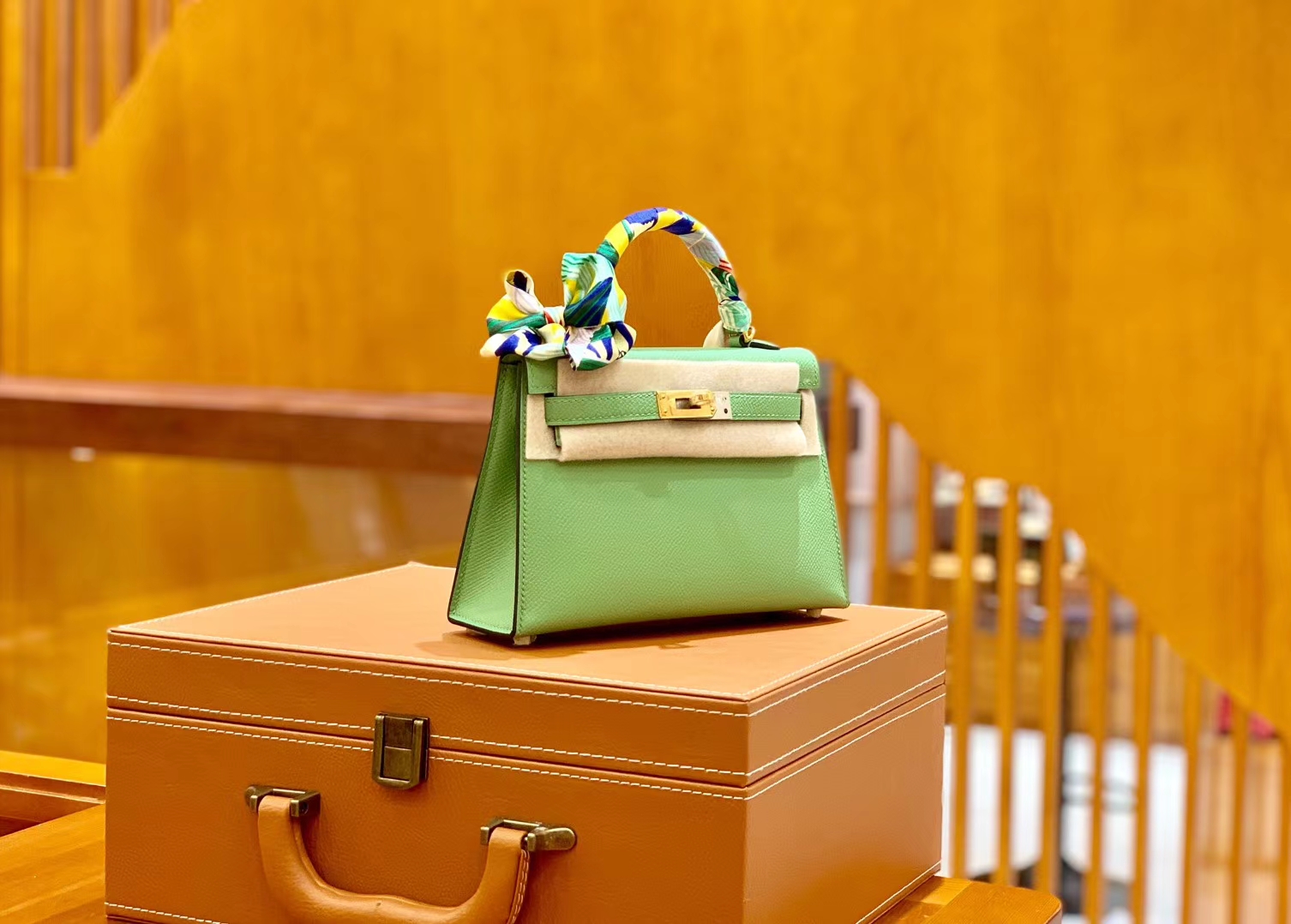 Hermès（爱马仕）迷你2代 19cm 掌纹牛皮 牛油果绿 金扣 新增现货 小仙女‍必备