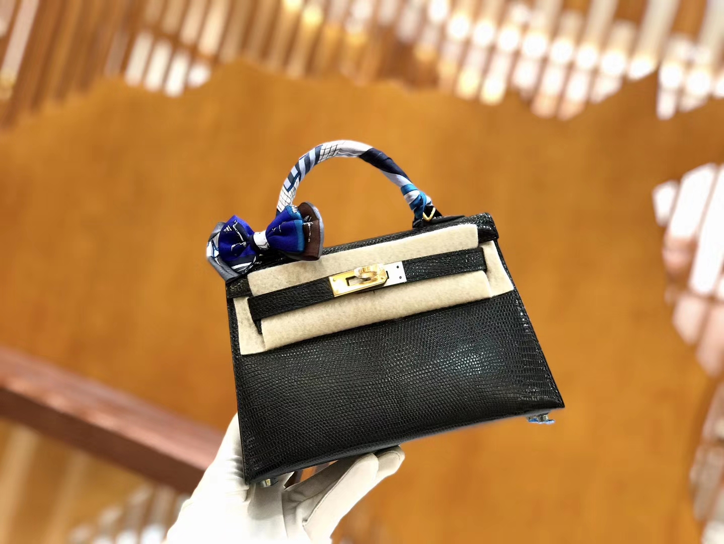 Hermès（爱马仕）新增现货 2代 19cm 蜥蜴皮 经典黑 金扣 全手工缝制