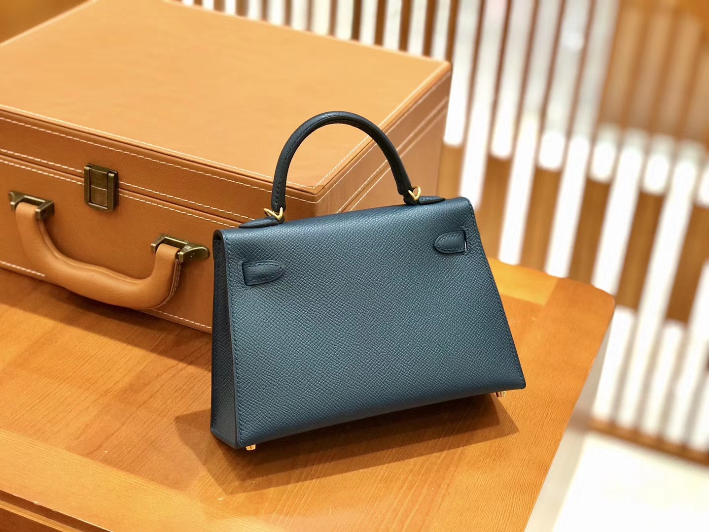 Hermès（爱马仕）新增现货 2代 19cm 蜥蜴皮 伊滋蜜尔蓝 金扣 全手工缝制