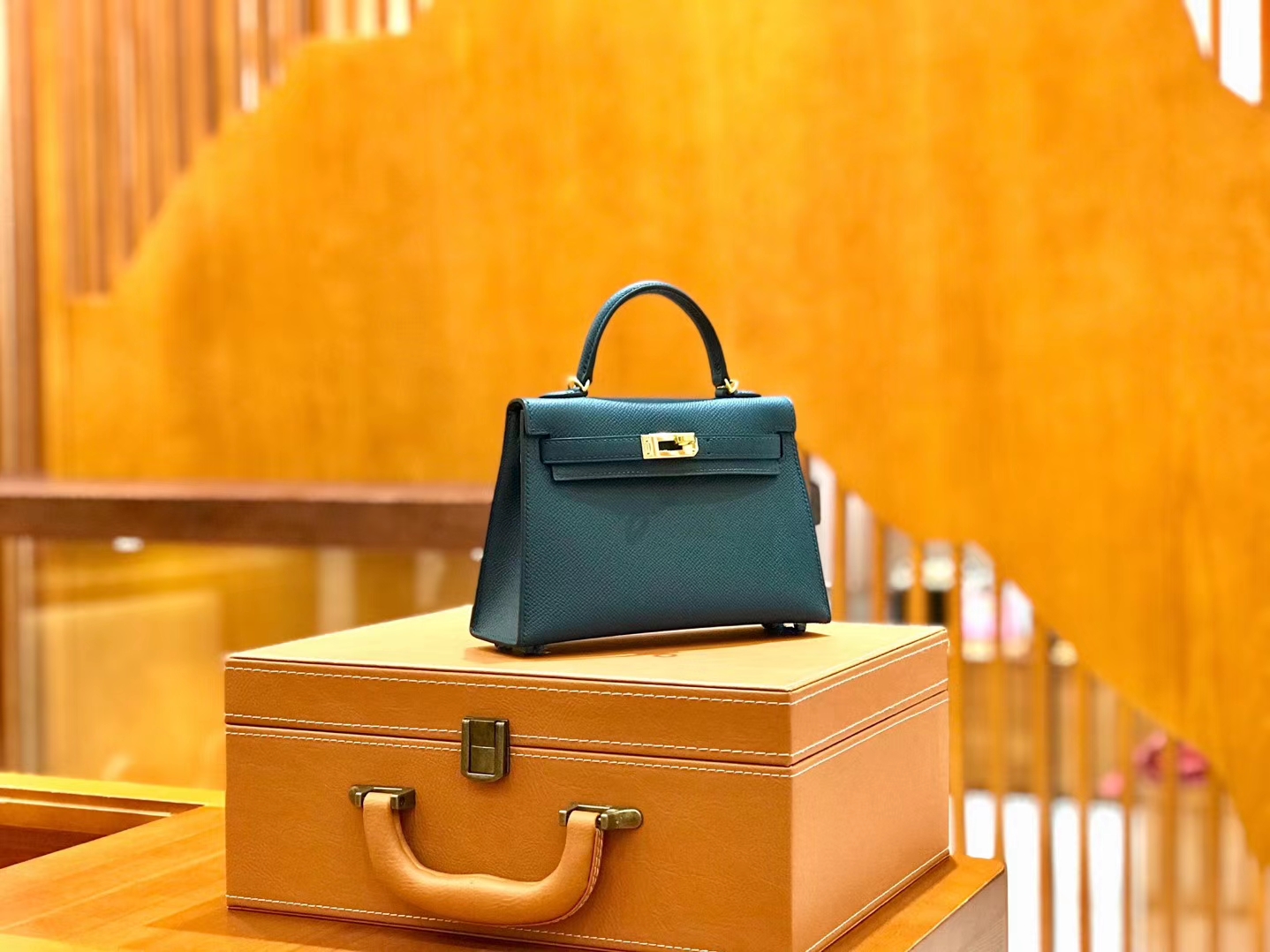 Hermès（爱马仕）新增现货 2代 19cm 蜥蜴皮 伊滋蜜尔蓝 金扣 全手工缝制