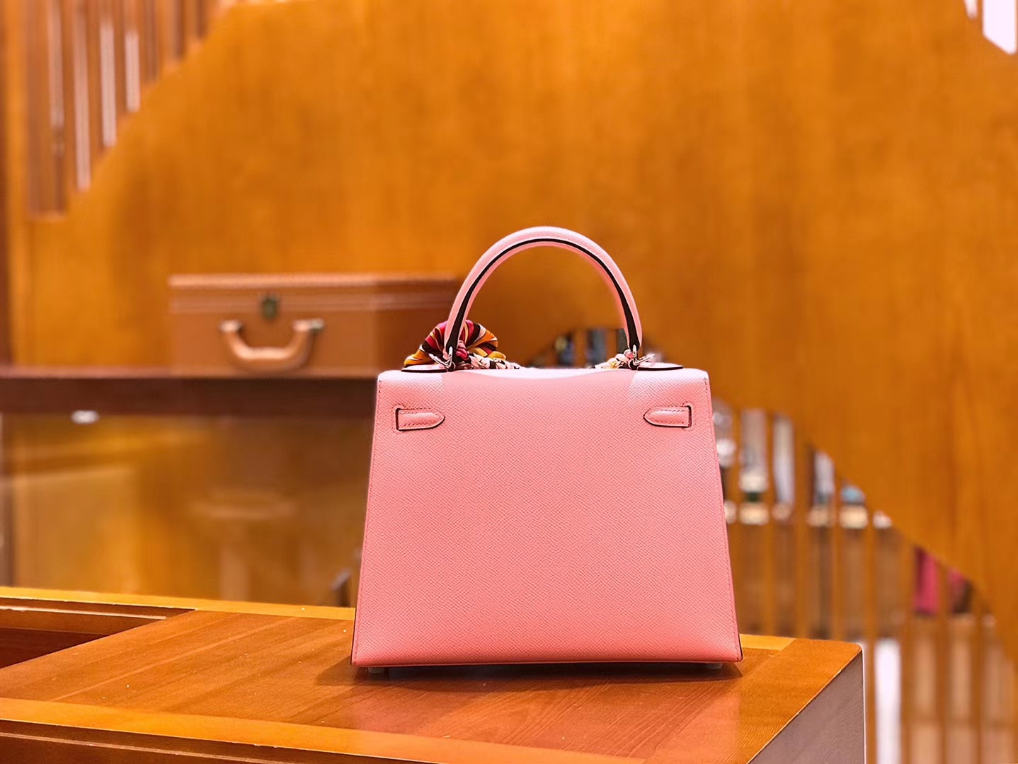 Hermès（爱马仕）Kelly 樱花粉 掌纹牛皮 全手工缝制 银扣 25cm