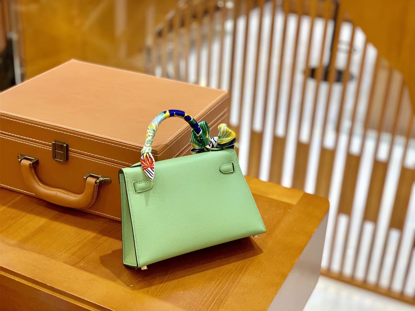 Hermès（爱马仕）迷你2代 19cm 掌纹牛皮 牛油果绿 金扣 新增现货 小仙女‍必备