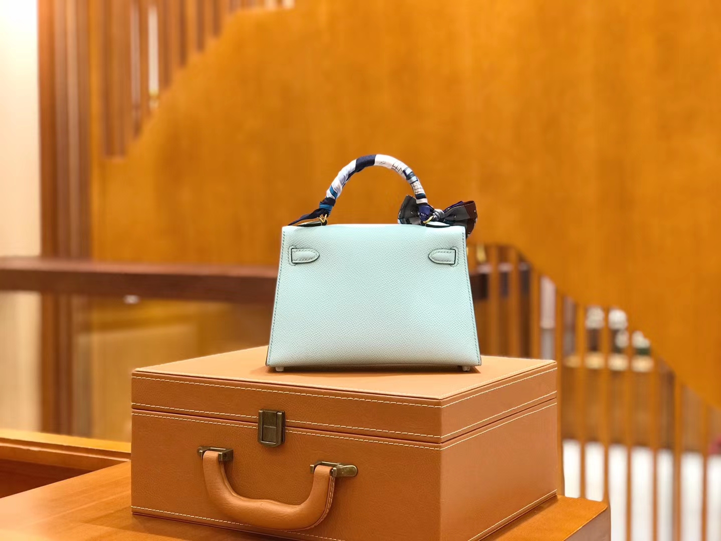 Hermès（爱马仕）Mini Kelly 19cm 微风蓝 金扣 新增现货