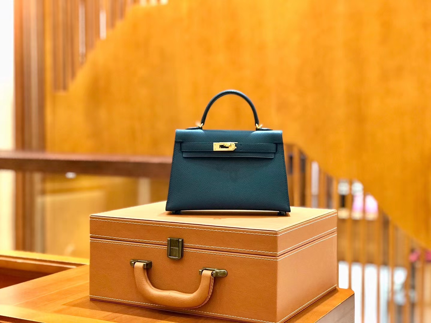 Hermès（爱马仕）新增现货 2代 19cm 蜥蜴皮 伊滋蜜尔蓝 金扣 全手工缝制