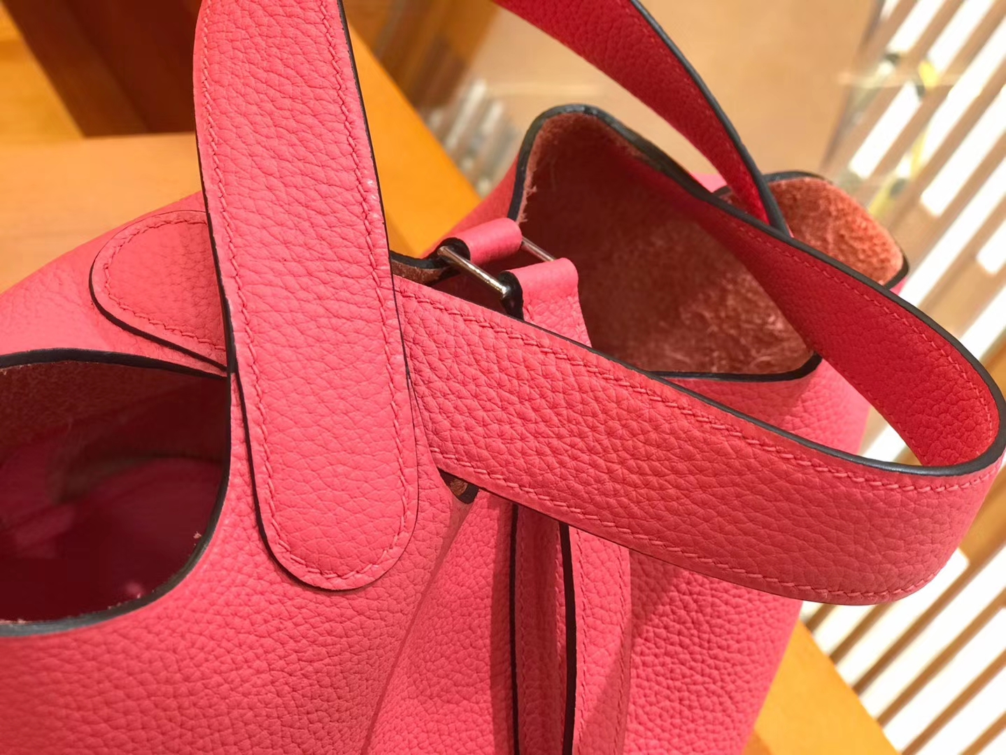 Hermès（爱马仕）Piction 18cm 唇膏粉 银扣 Togo小牛皮 全手工缝制