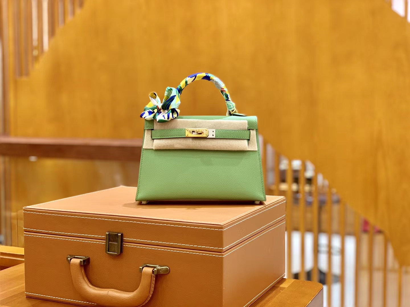 Hermès（爱马仕）迷你2代 19cm 掌纹牛皮 牛油果绿 金扣 新增现货 小仙女‍必备