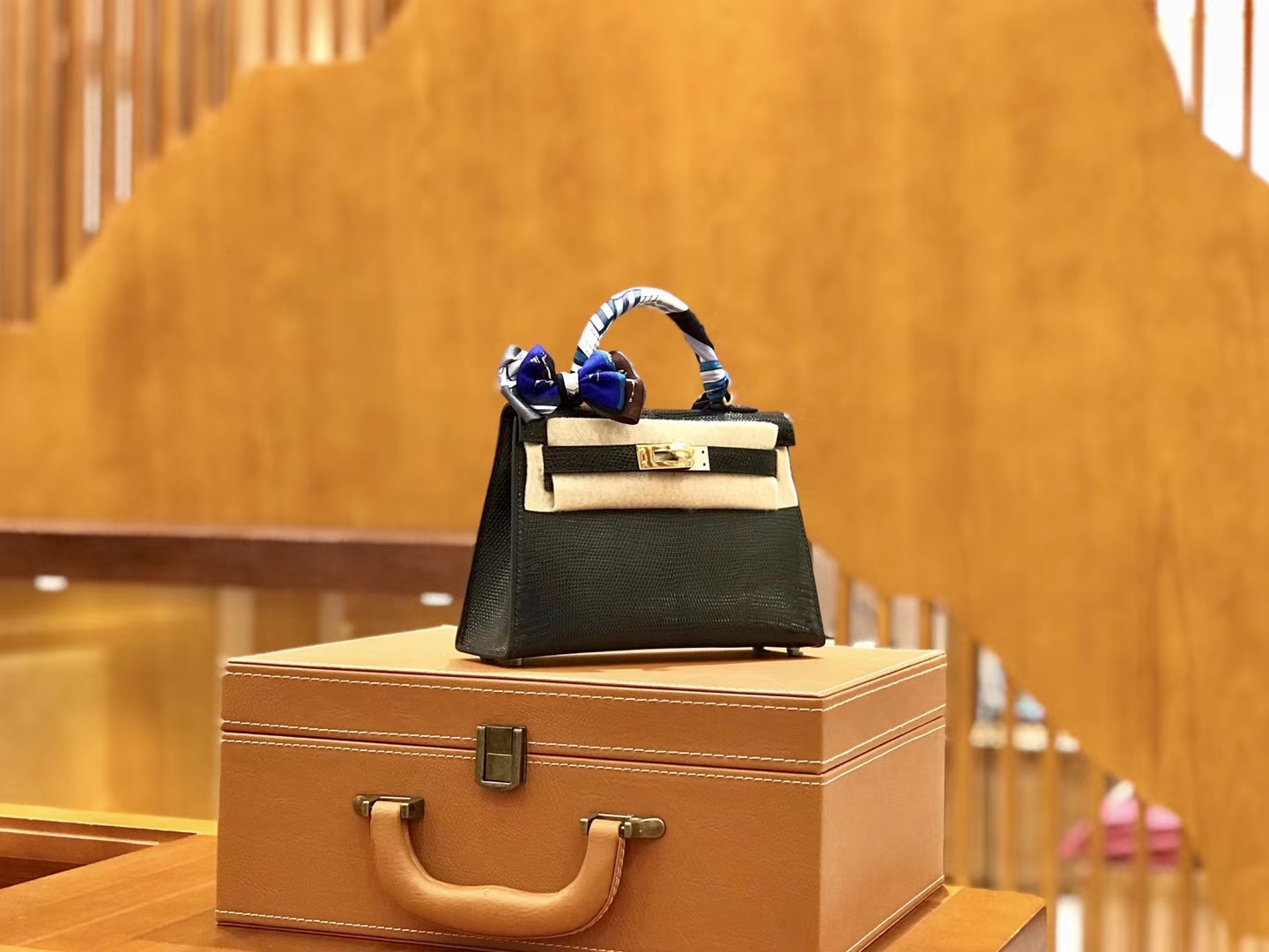 Hermès（爱马仕）新增现货 2代 19cm 蜥蜴皮 经典黑 金扣 全手工缝制