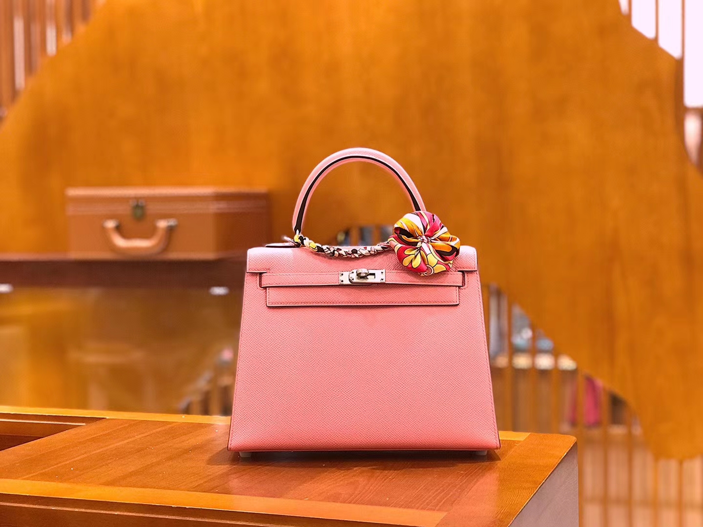 Hermès（爱马仕）Kelly 樱花粉 掌纹牛皮 全手工缝制 银扣 25cm