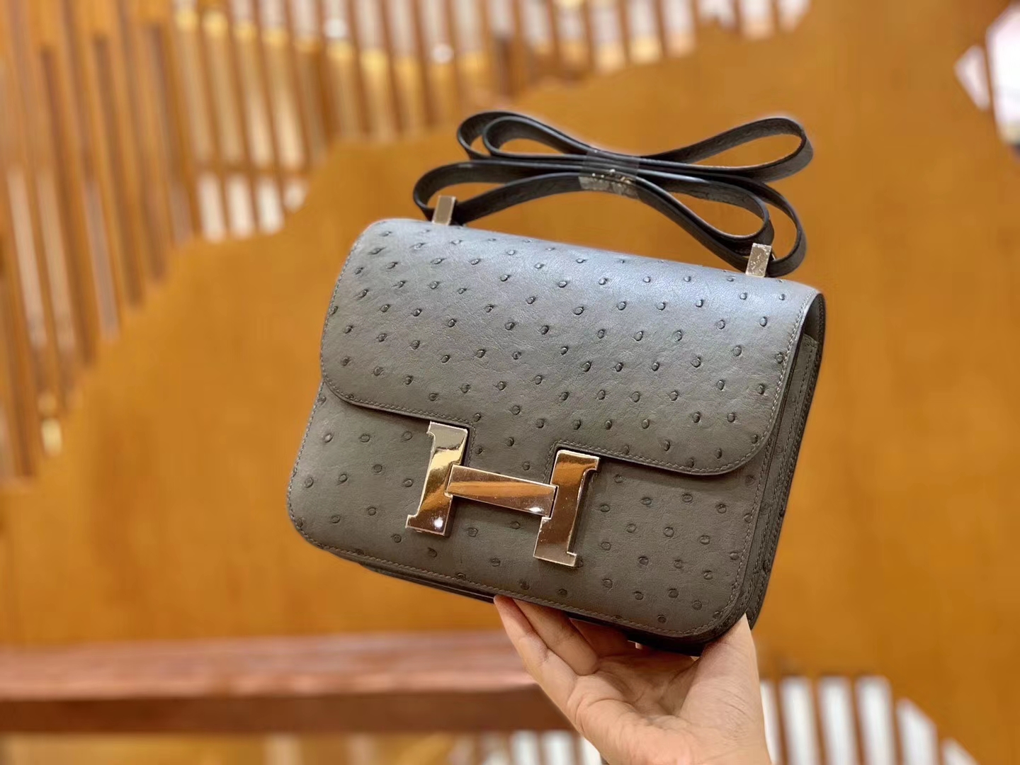 Hermès（爱马仕）Constance 23cm 冰川灰 南非KK级鸵鸟皮 银扣 原版蜜蜡线 顶级手缝