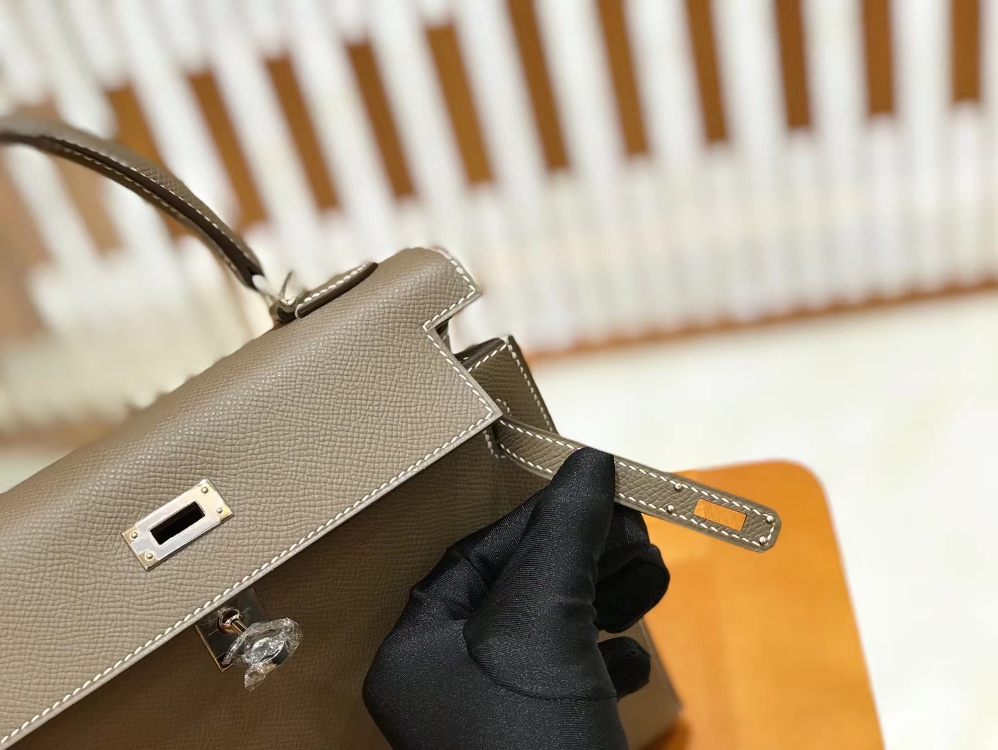 Hermès（爱马仕）Kelly 25cm 大象灰 掌纹小牛皮 银扣 原版蜜蜡线 顶级手工缝制