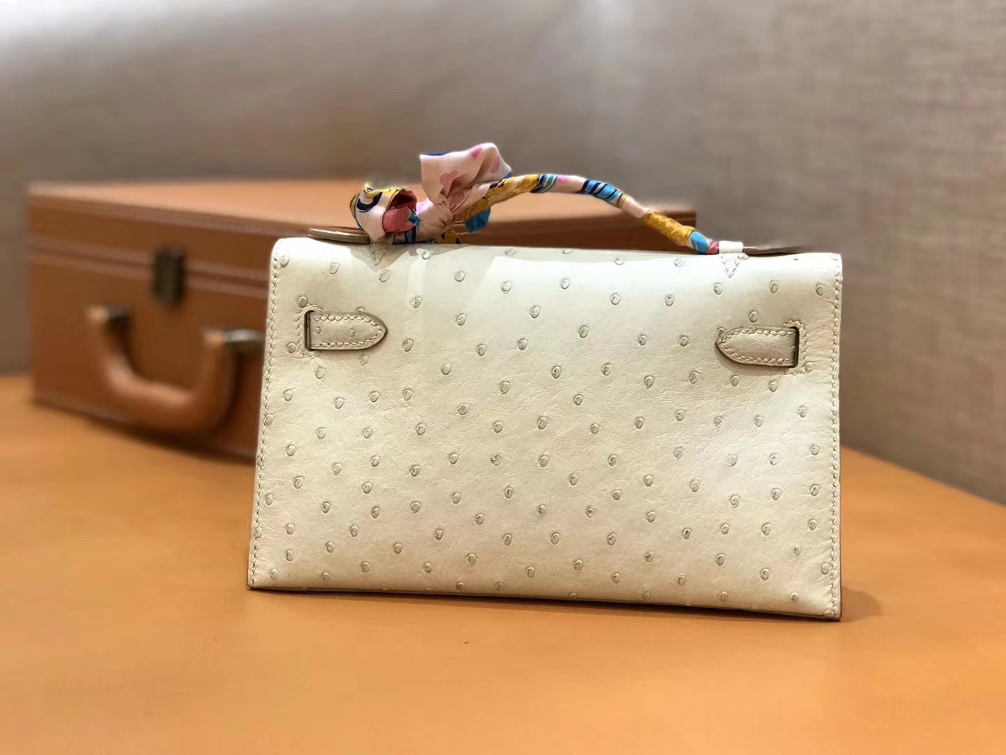 Hermès（爱马仕）Mini kelly 22cm 南非kk级鸵鸟皮 奶昔白 金扣 原版蜜蜡线 顶级手工缝制
