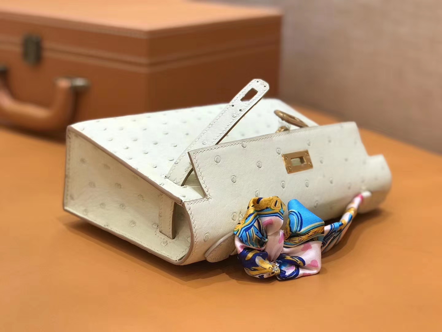 Hermès（爱马仕）Mini kelly 22cm 南非kk级鸵鸟皮 奶昔白 金扣 原版蜜蜡线 顶级手工缝制