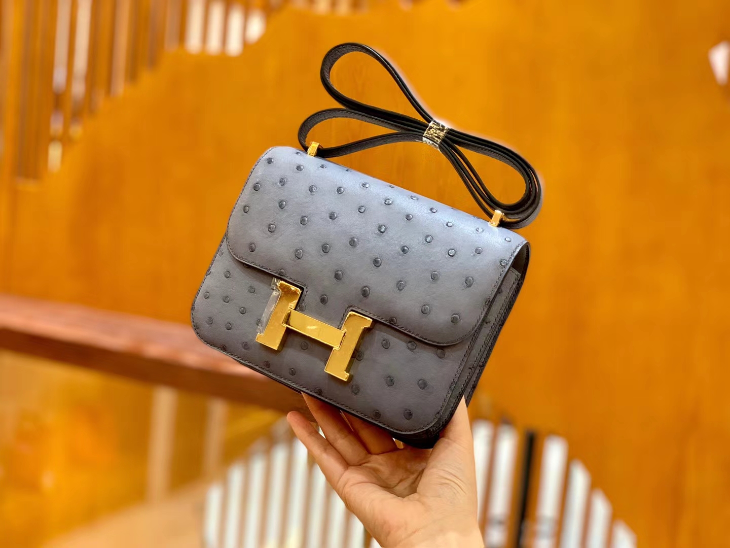 Hermès（爱马仕）Constance 18cm 沥青灰 金扣 南非进口鸵鸟皮 全手工缝制 现货