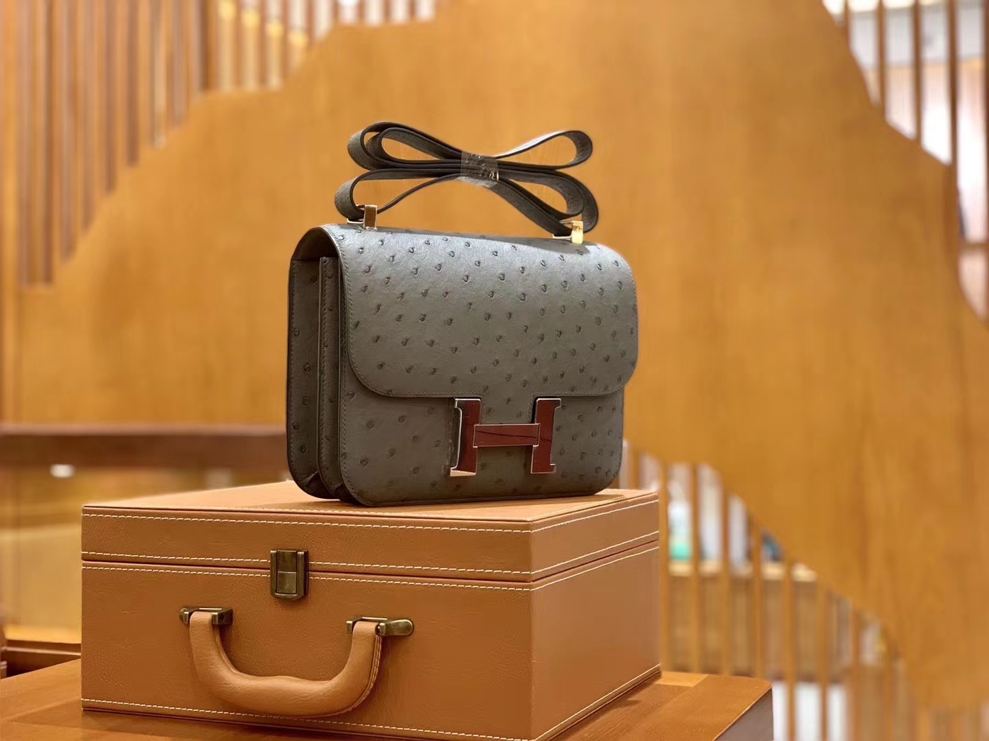 Hermès（爱马仕）Constance 23cm 冰川灰 南非KK级鸵鸟皮 银扣 原版蜜蜡线 顶级手缝