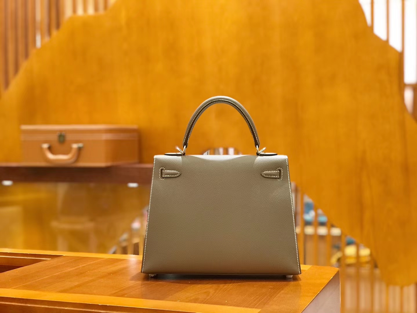 Hermès（爱马仕）Kelly 25cm 大象灰 掌纹小牛皮 银扣 原版蜜蜡线 顶级手工缝制
