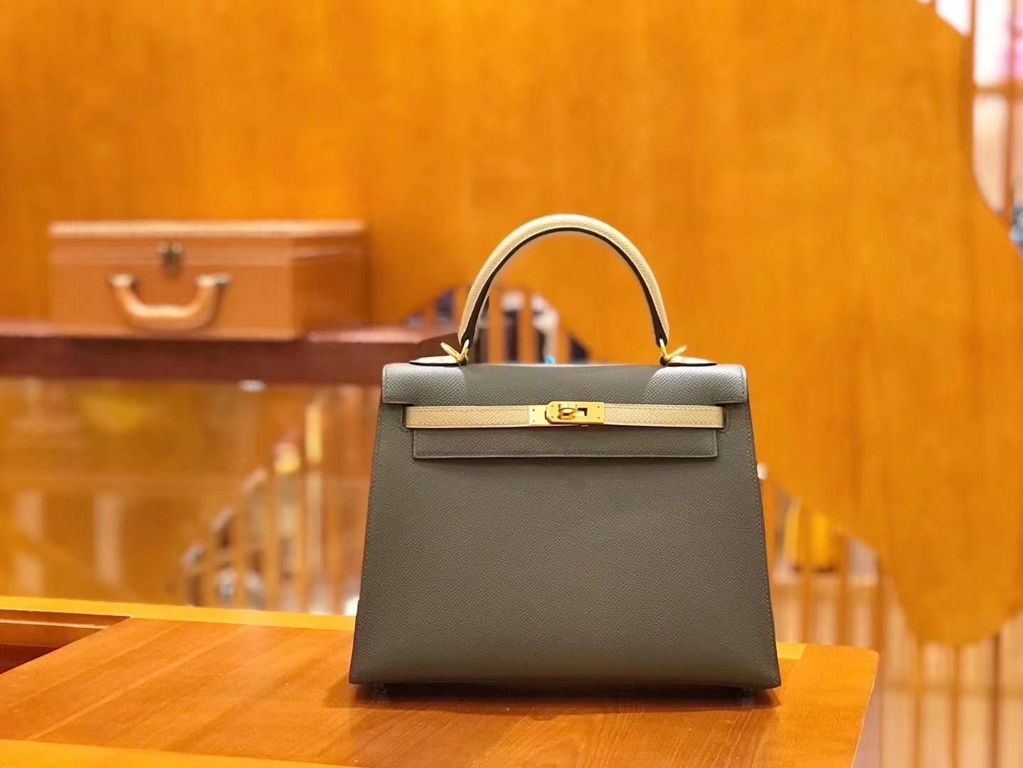 Hermès（爱马仕）Kelly 25cm 锡器灰拼斑鸠灰 掌纹小牛皮 金扣 原版蜜蜡线 顶级手工缝制