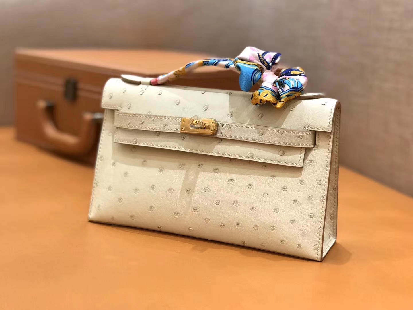 Hermès（爱马仕）Mini kelly 22cm 南非kk级鸵鸟皮 奶昔白 金扣 原版蜜蜡线 顶级手工缝制