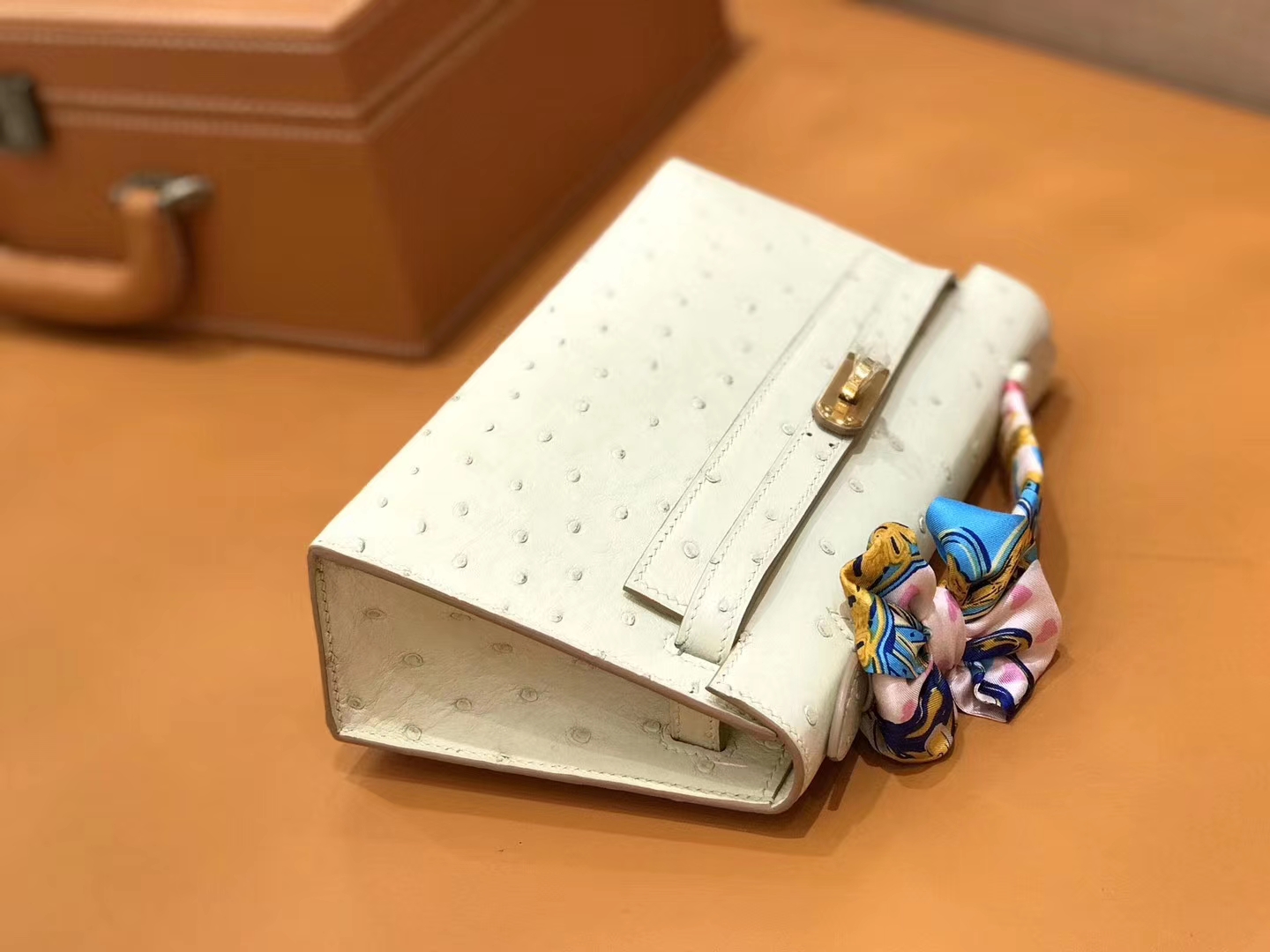 Hermès（爱马仕）Mini kelly 22cm 南非kk级鸵鸟皮 奶昔白 金扣 原版蜜蜡线 顶级手工缝制