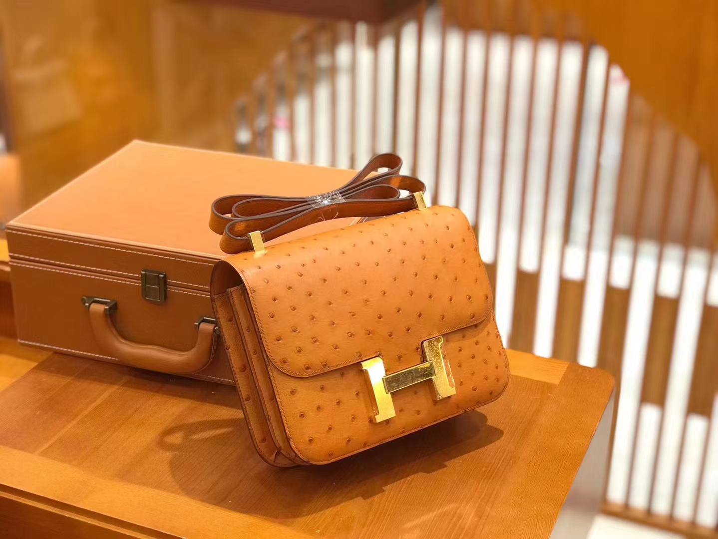 Hermès（爱马仕）Constance 23cm 金棕色 南非KK级鸵鸟皮 金扣 原版蜜蜡线 顶级手缝