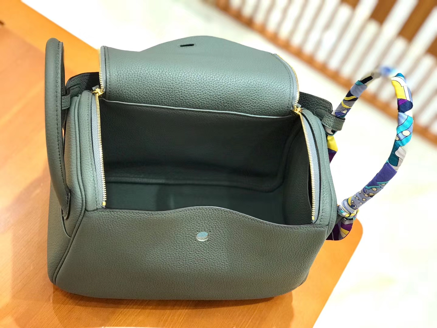 Hermès（爱马仕）Lindy 30cm 杏仁绿 Togo小牛皮 金扣 原版蜜蜡线 顶级手工缝制